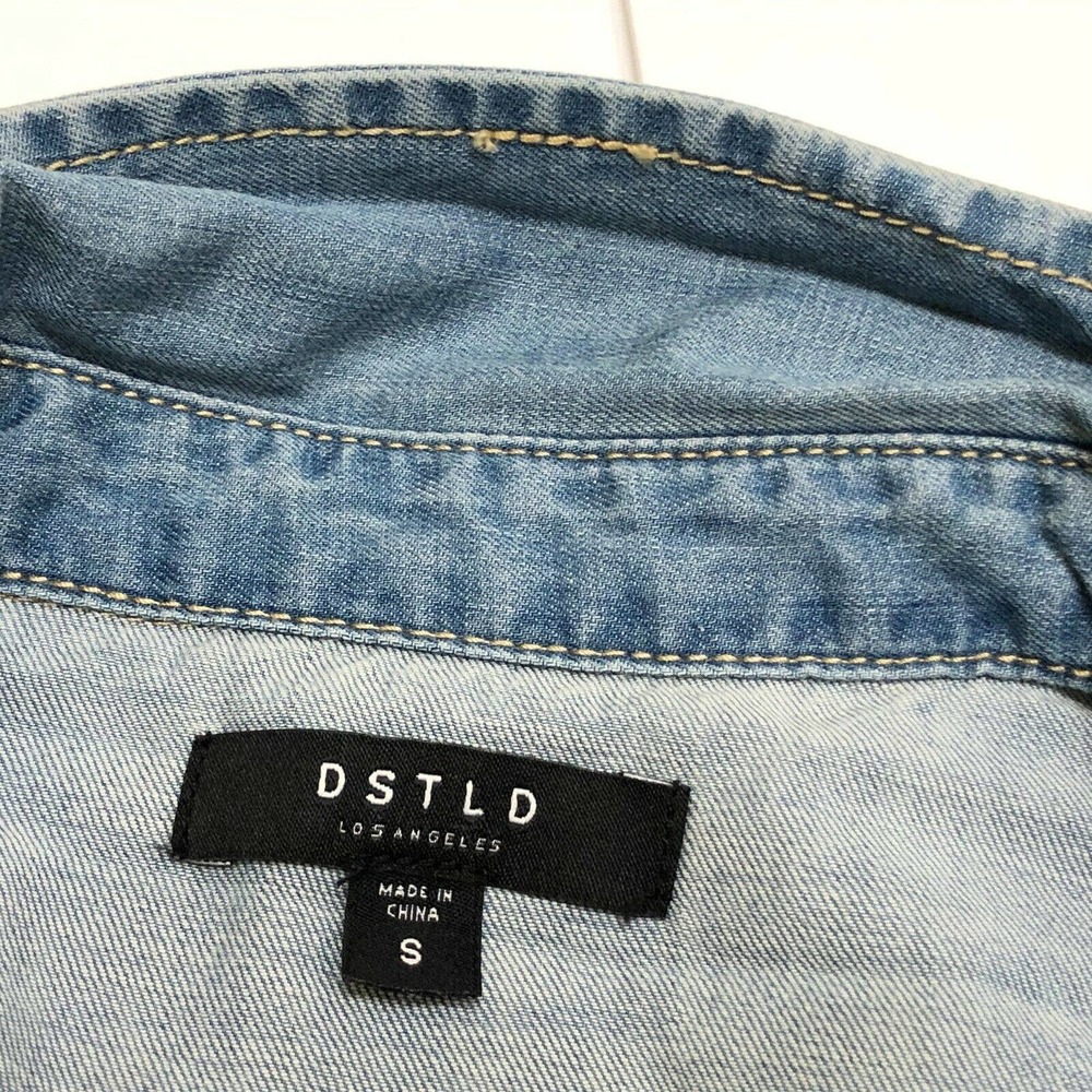 NEW DSTLD Blue Denim Long Sleeve Pearl Snap Shirt in Light Vintage Sz S MSRP $75 - Picture 8 of 9